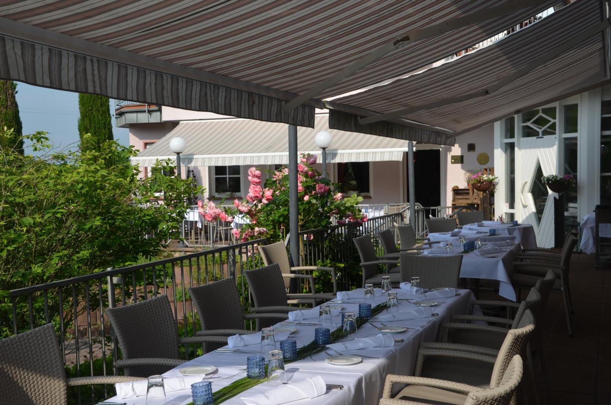 Castell Hotel & Restaurant Leinsweiler Eksteriør billede